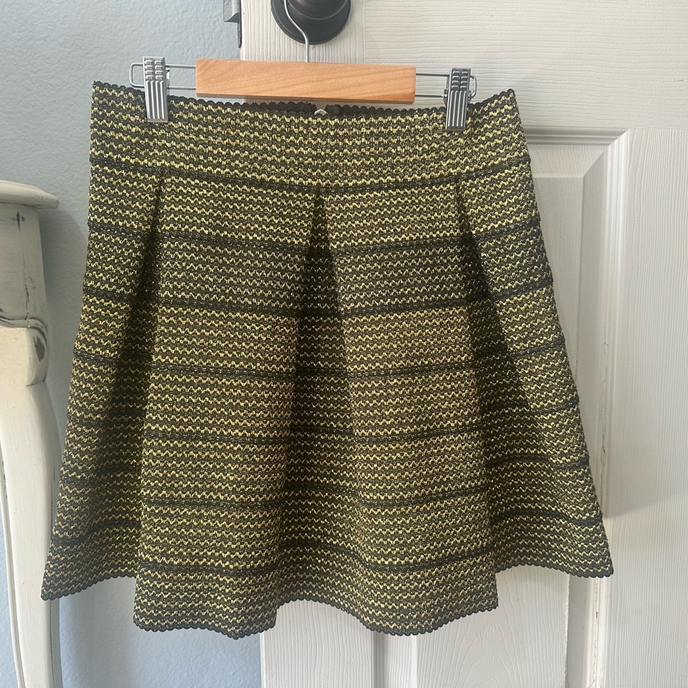 Ina Vintage Black and Gold Bandage Flare Mini Skirt. Size Large.